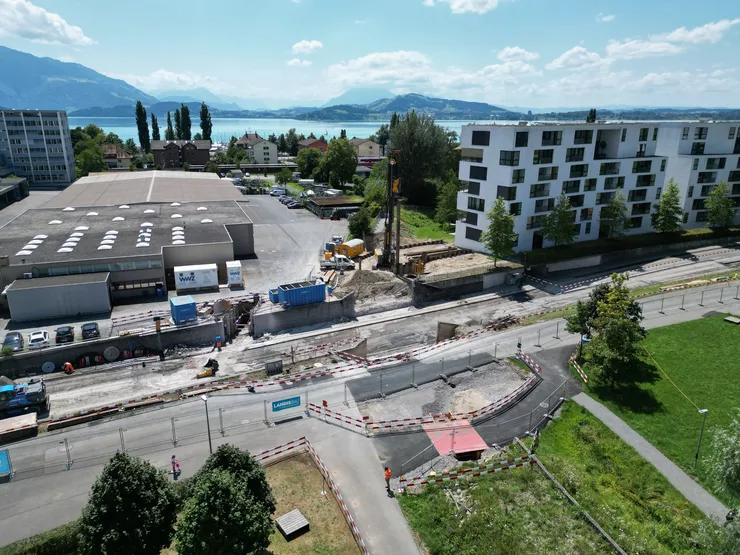 General-Guisan-Strasse in Zug during construction. Gruner supported the complex infrastructure project throughout all project phases.
