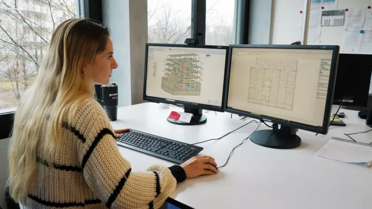 Am Arbeitsplatz bei Gruner.