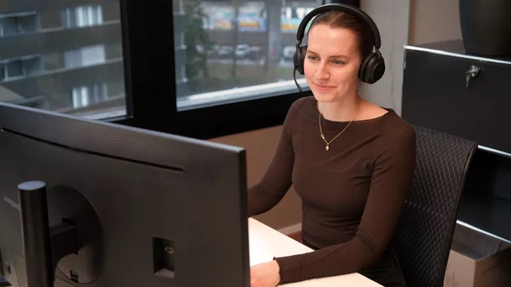 Gruner employee working